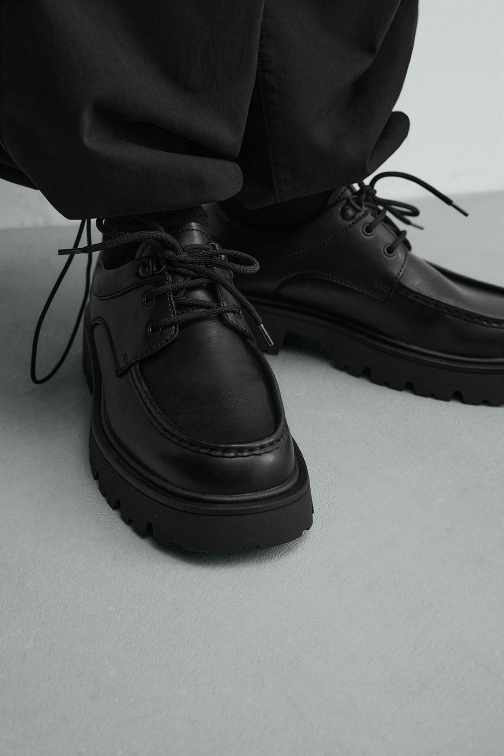ZAPATO BORD?N VOLUMEN / Negro