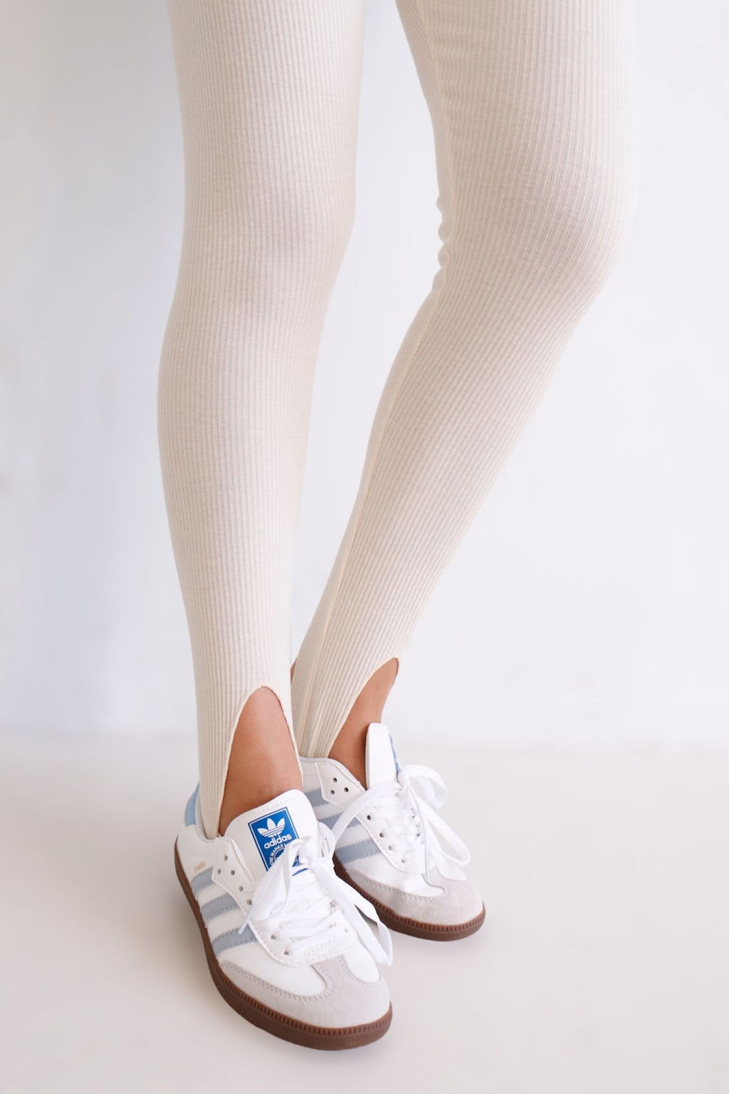 Martichelli Леггинсы со штрипками молочные  фото 3