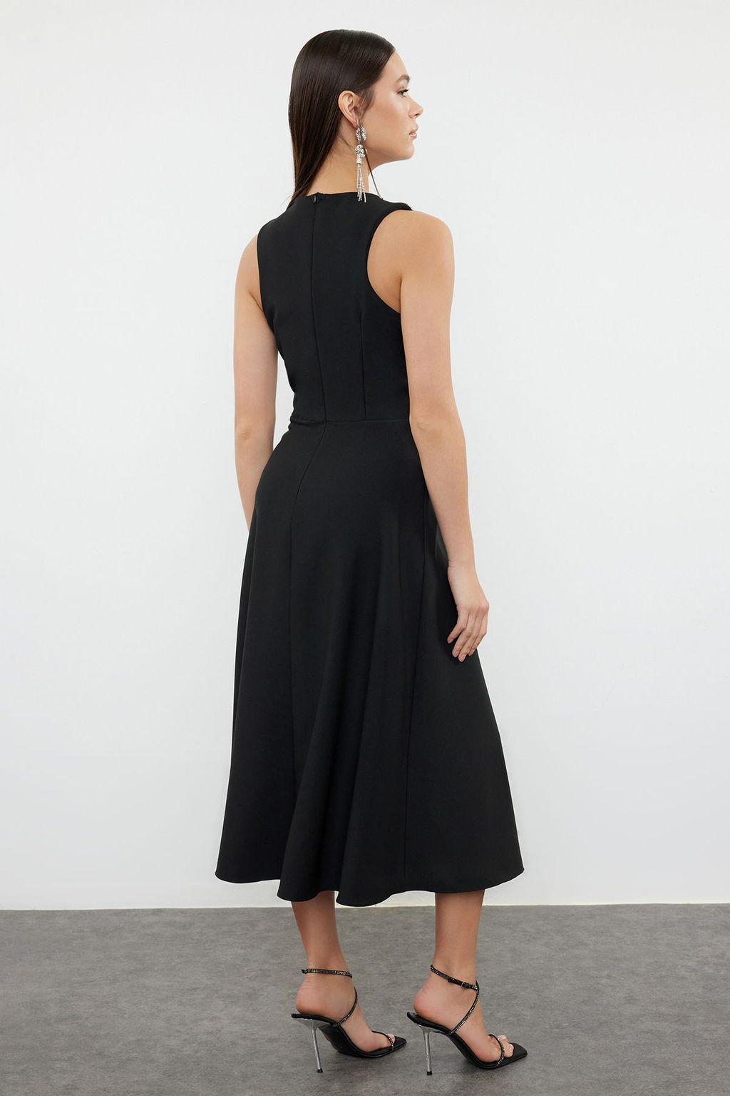 TRENDYOLMILLA Siyah A-Kesim Tas Aksesuarl? Dokuma Elbise TPRSS24EL00178  фото 9