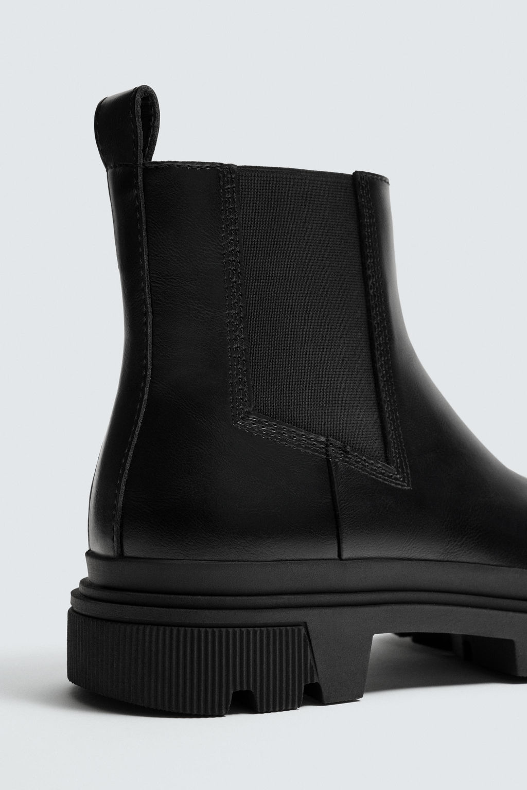 CHUNKY CHELSEA BOOTS
