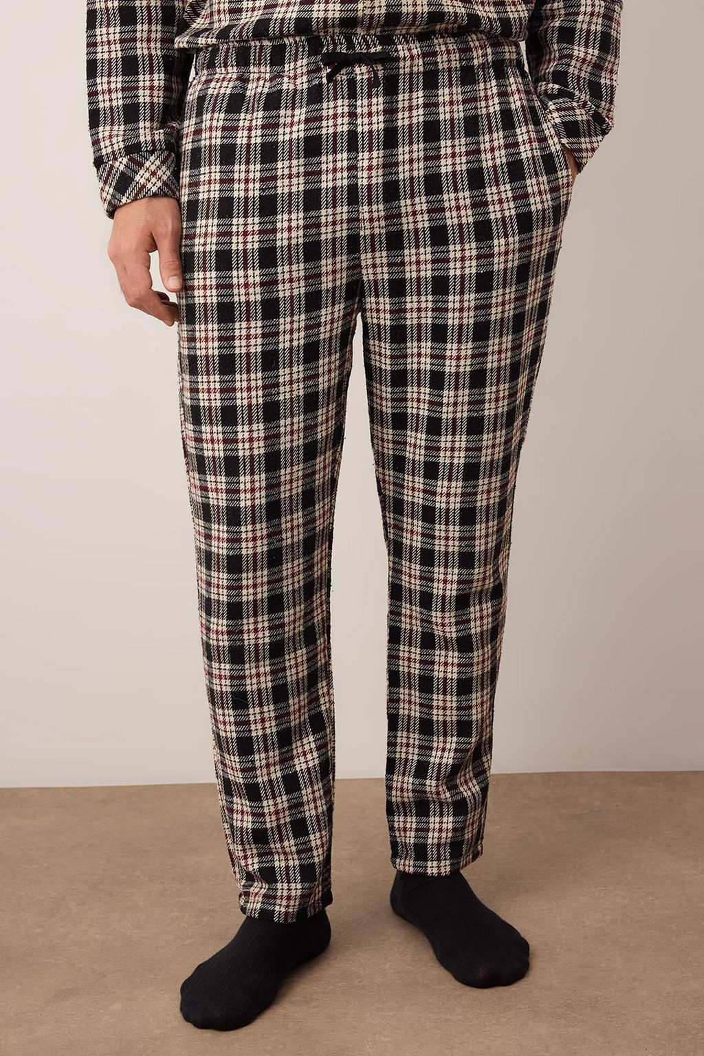 TRENDYOL MAN Siyah Regular Fit Ekose Dokuma Pijama Tak?m? TMNAW22PT1078 - Trendyolmilla фото 9