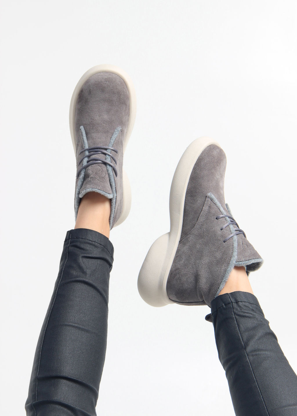 Ботинки 308.927be. серый замок замша/Байка