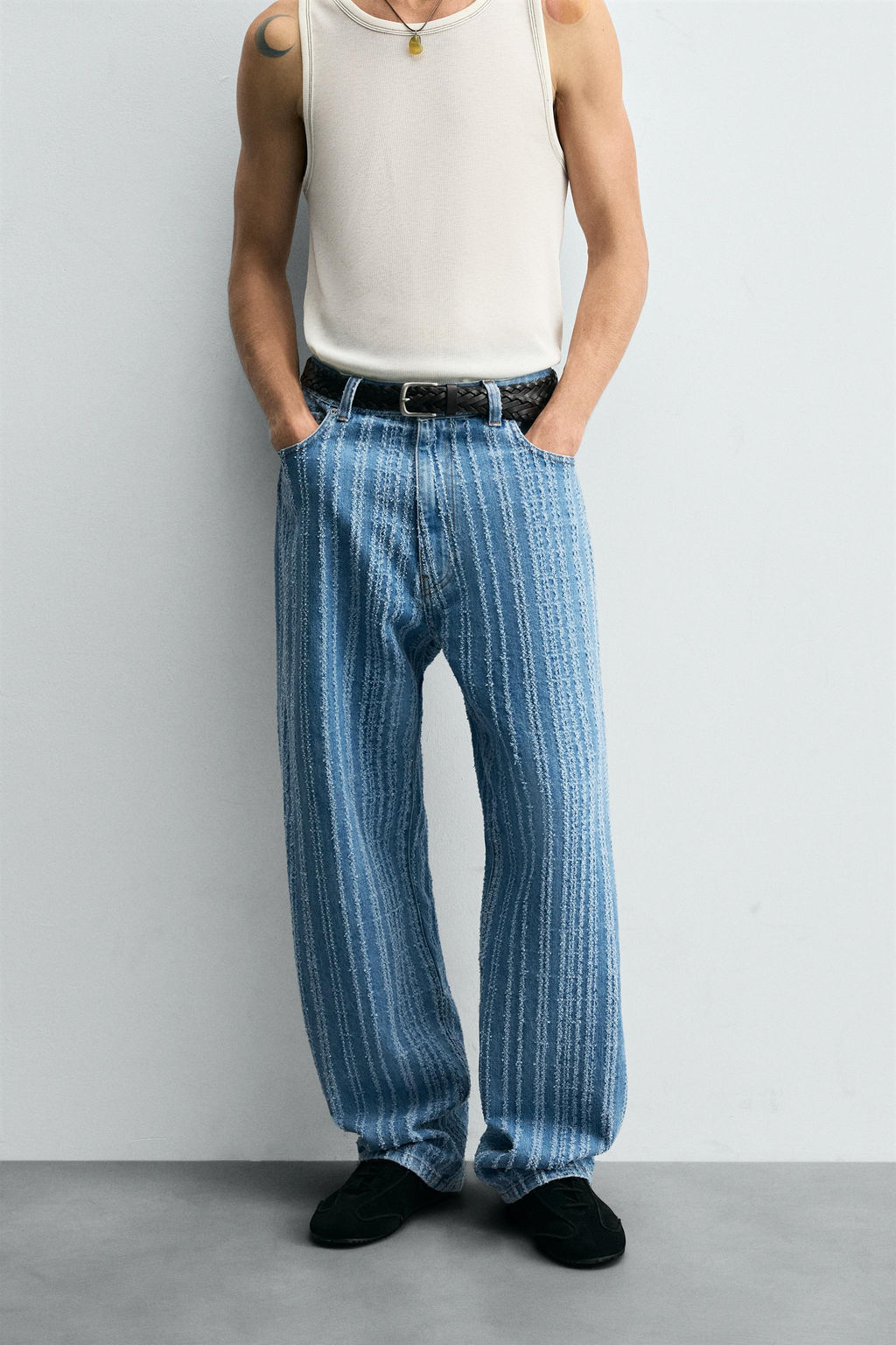 TEXTURED STRIPE JEANS - Zara фото 2