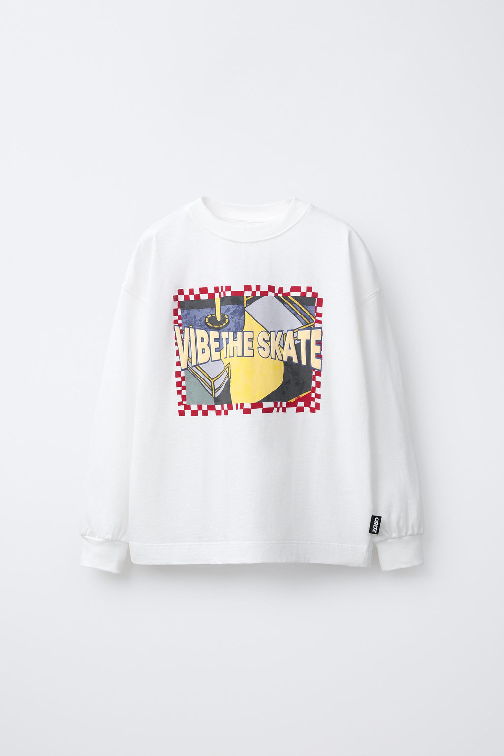 T-SHIRT WITH RAISED PRINT