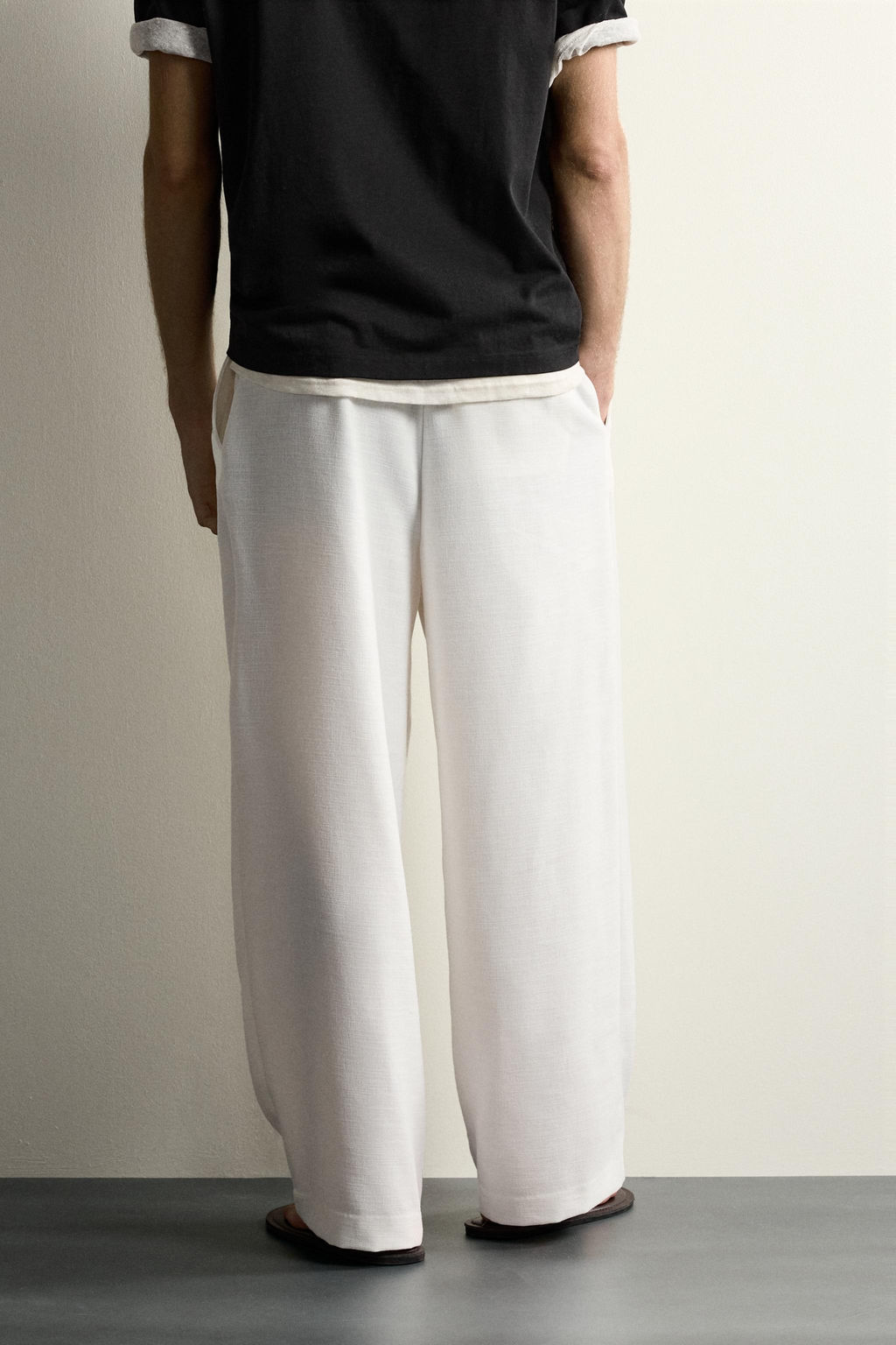 PANTAL?N RELAXED FIT ESTRUCTURA PLIEGUES / Blanco - Zara фото 3