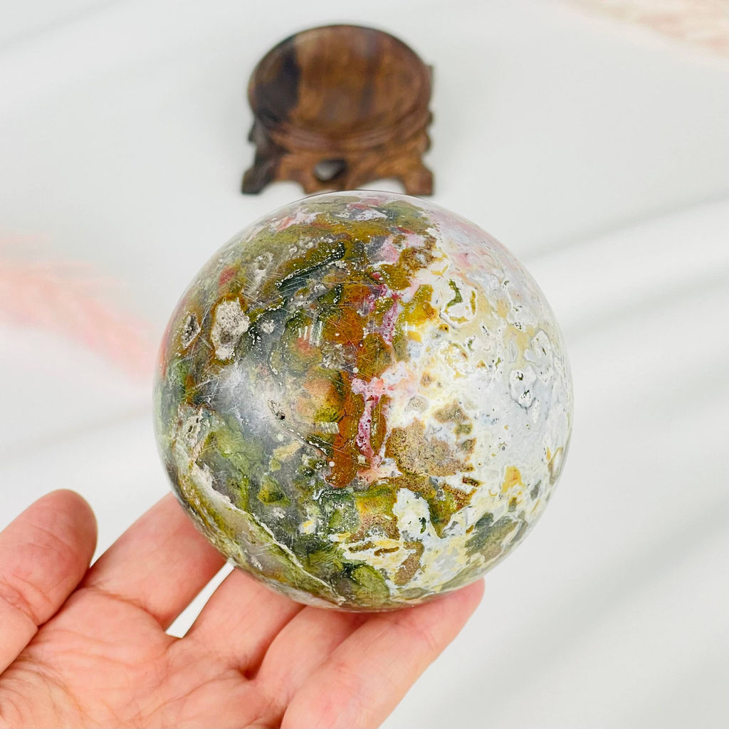 Шар из океанической Яшмы