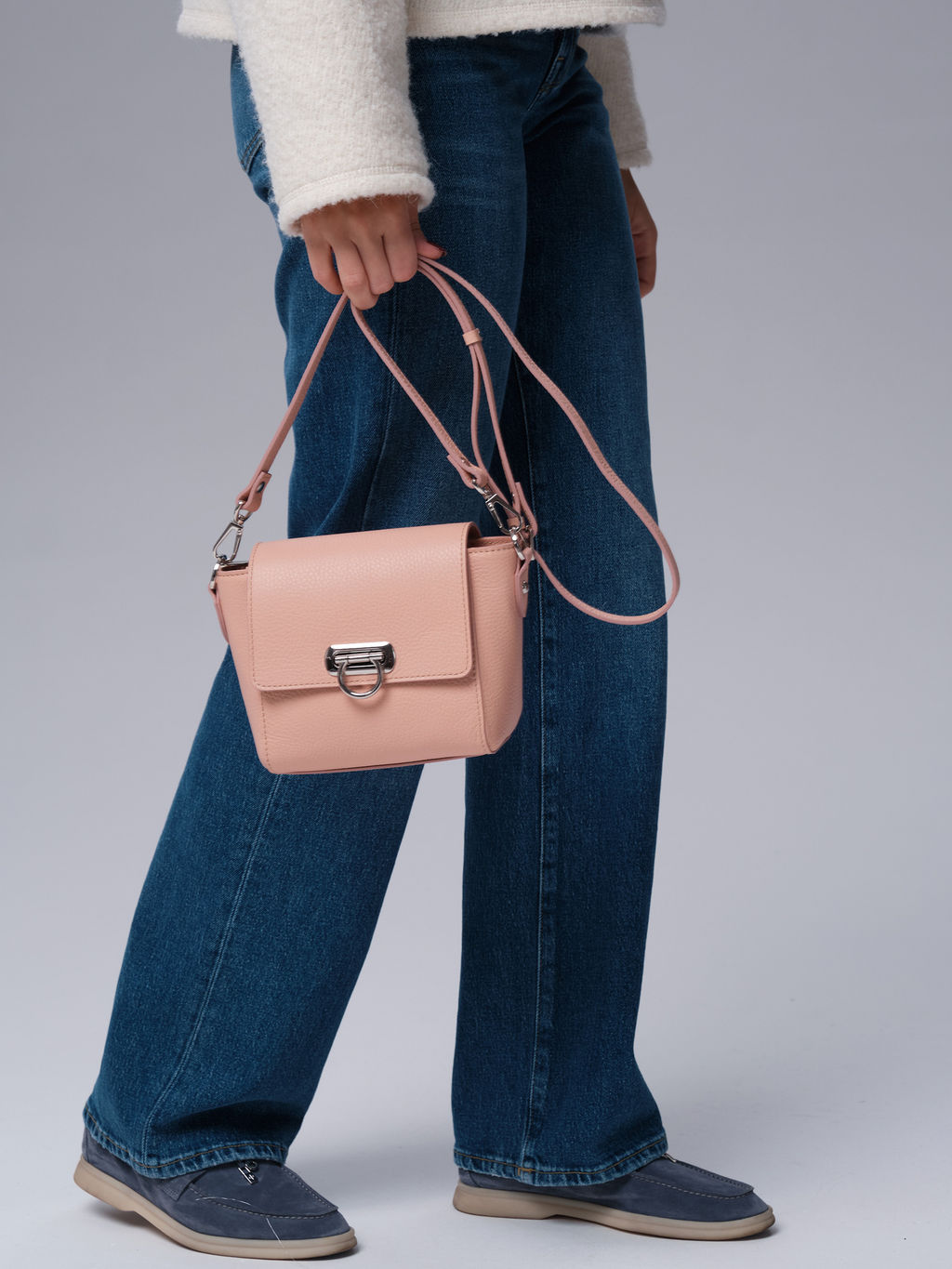 Сумка кожаная кросс-боди Azaro 3520 пудра