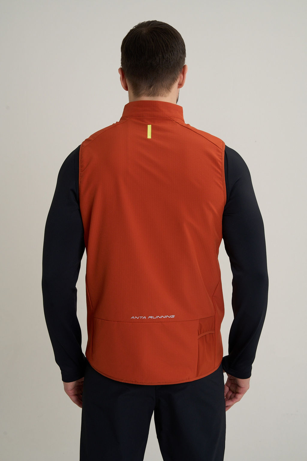 Жилет Оранжевый ANTA RUNNING Woven Vest фото 5