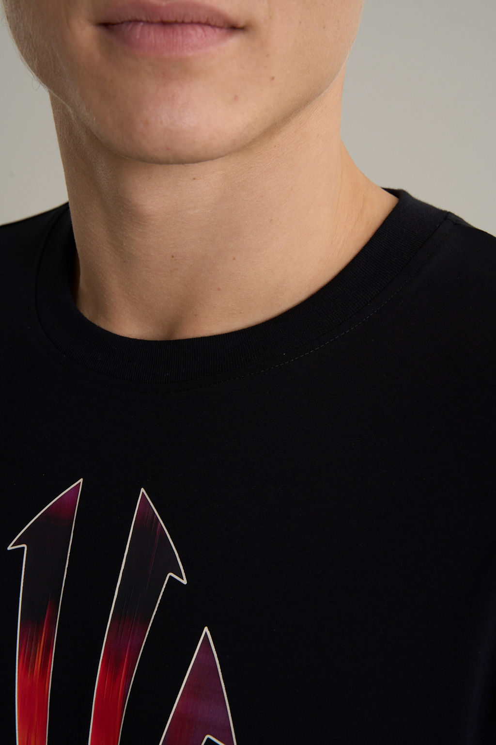 Футболка Черный