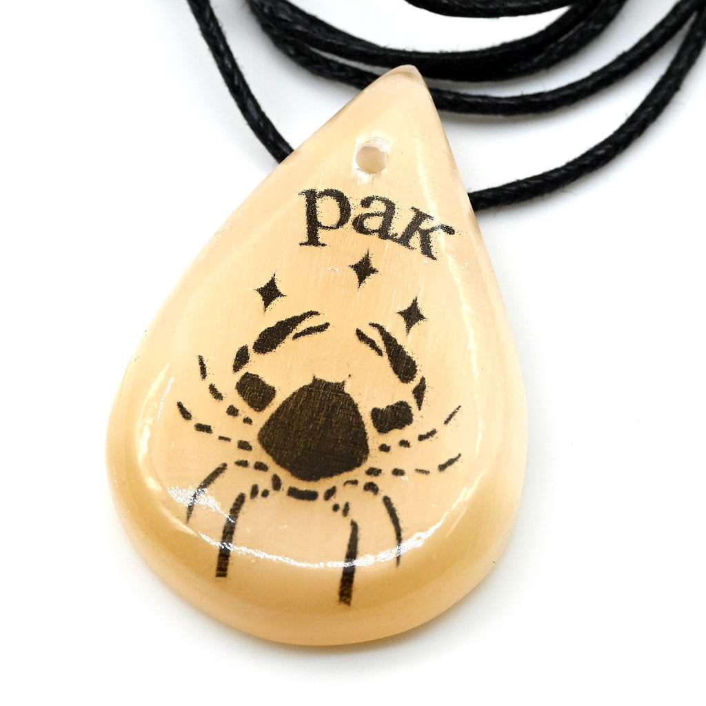 Кулон знак зодиака Рак 26*40мм из селенита