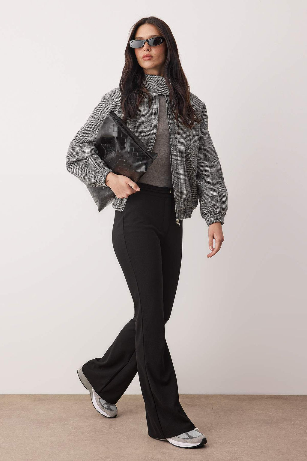 Siyah Wide Leg/Genis Paca Kemer Detayl? Krep Esnek Orme Pantolon TWOAW26PL00040 - Trendyolmilla фото 2