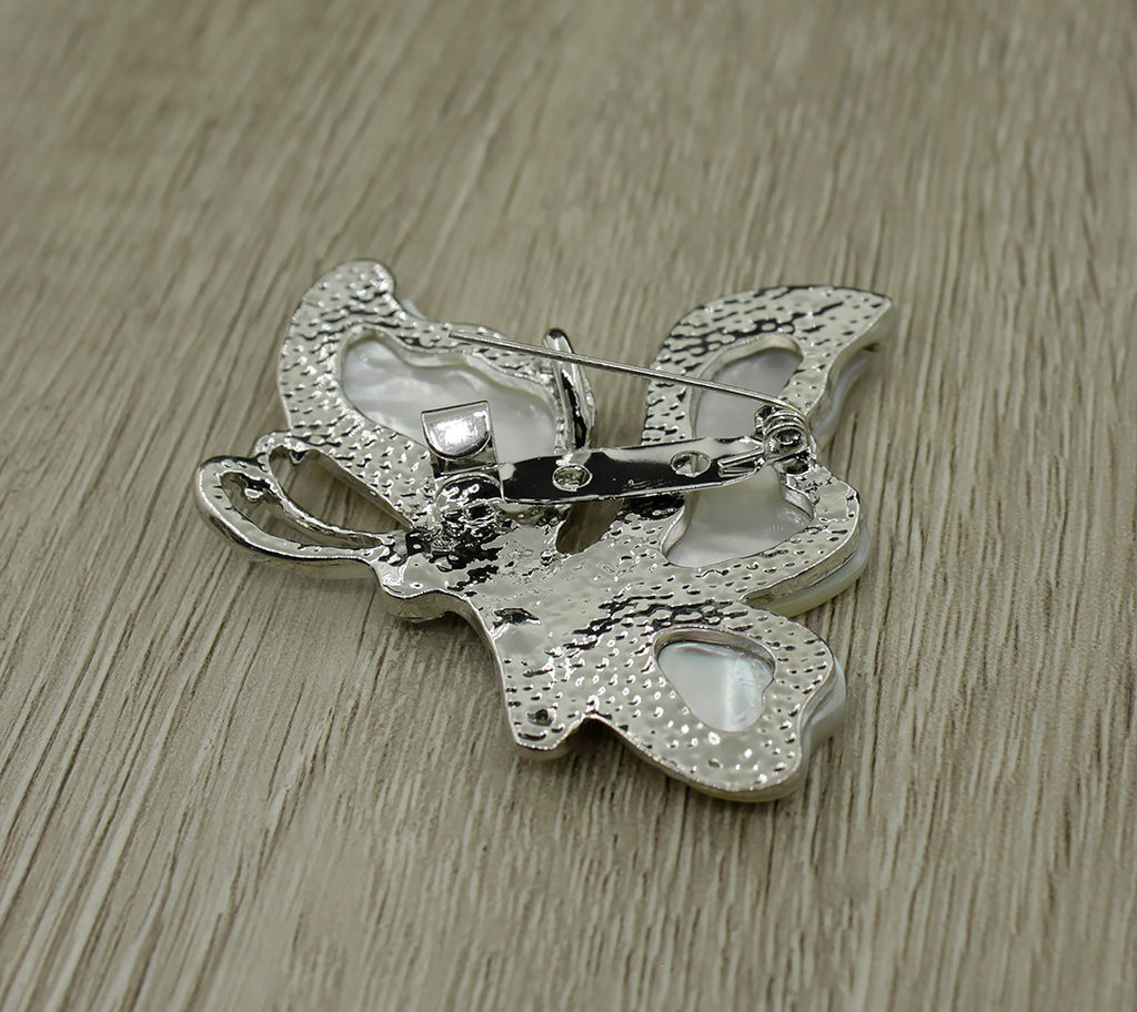 Брошь "Бабочка" перламутр белый