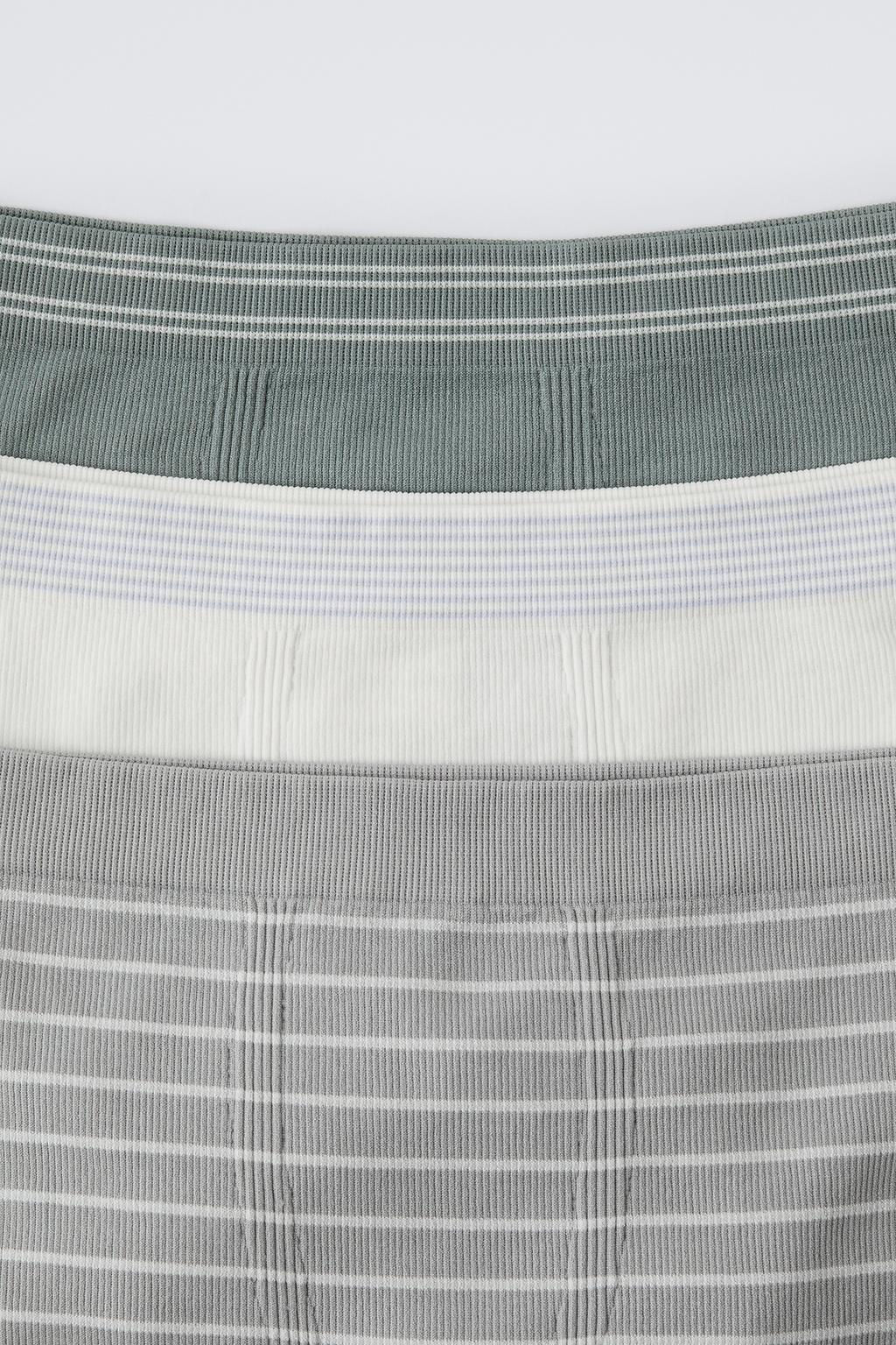 AGES 8-14/ THREE-PACK OF SEAMLESS STRIPED BOXERS - Zara фото 2