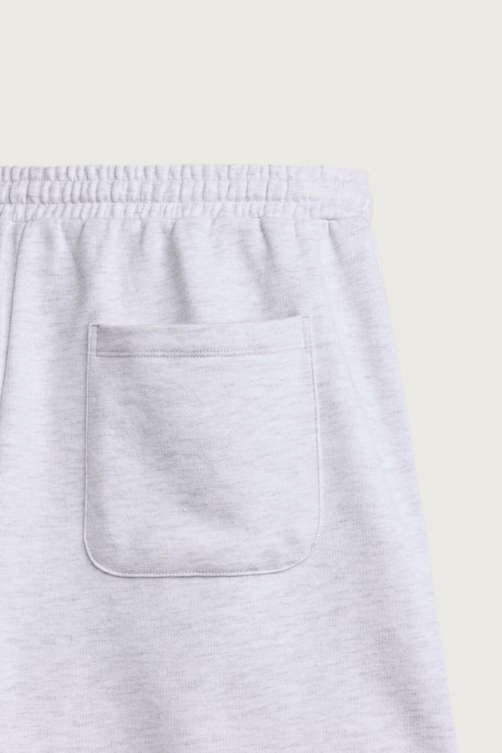 BERMUDA JOGGER BORDADO PARCHES / Gris vigor? - Zara фото 11