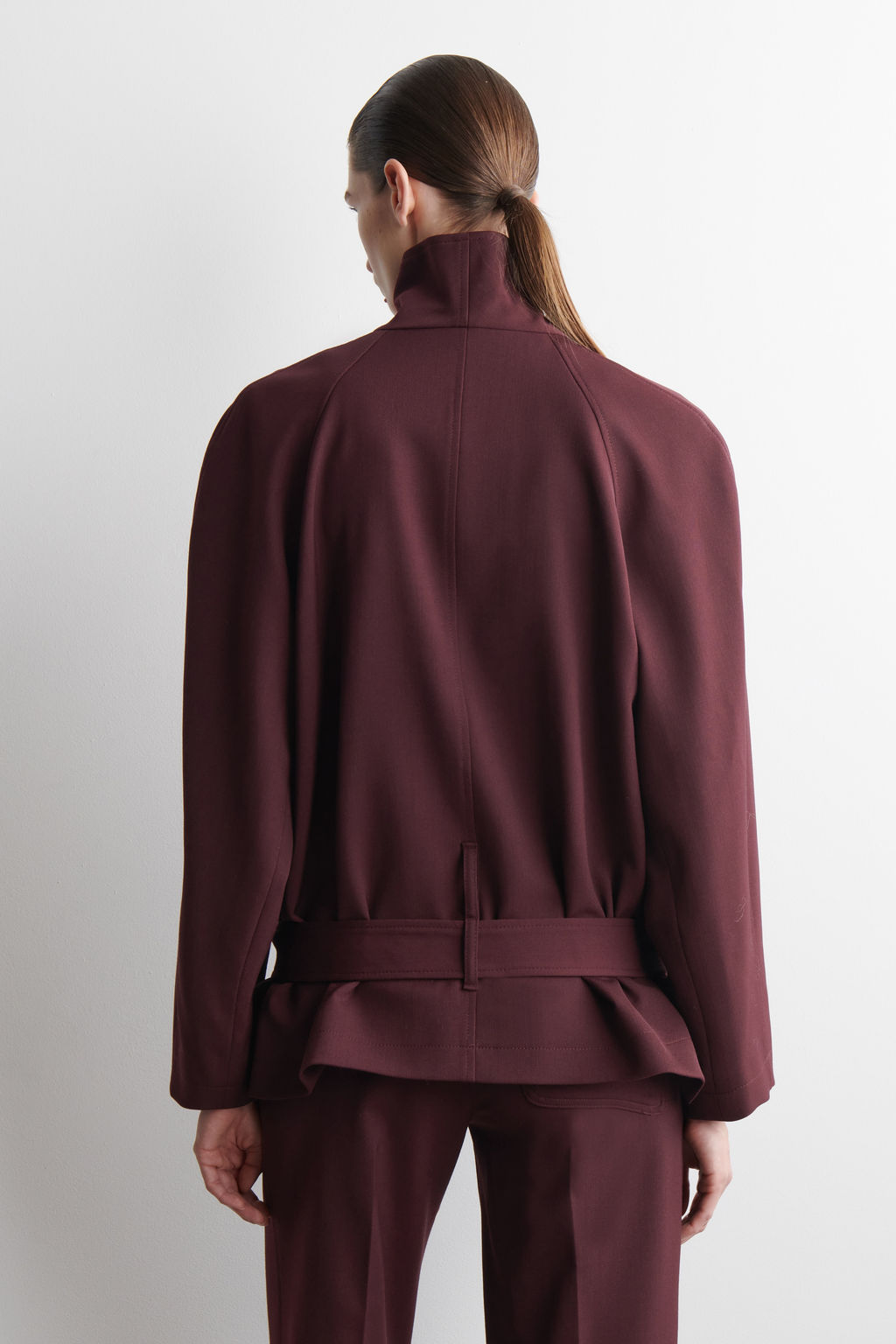 CHAQUETA CON CUELLO CHAL Y CINTUR?N MEZCLA DE LANA