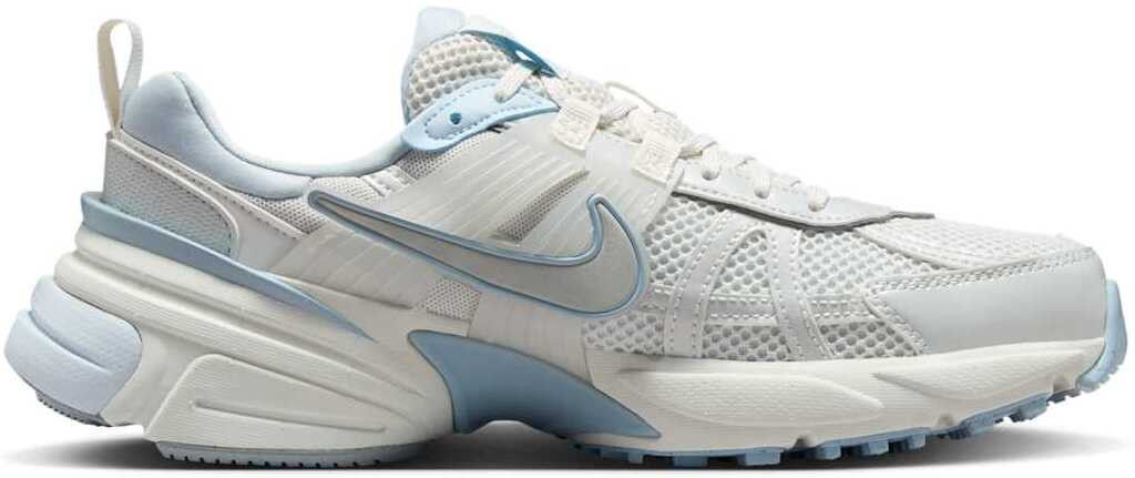 Кроссовки женские