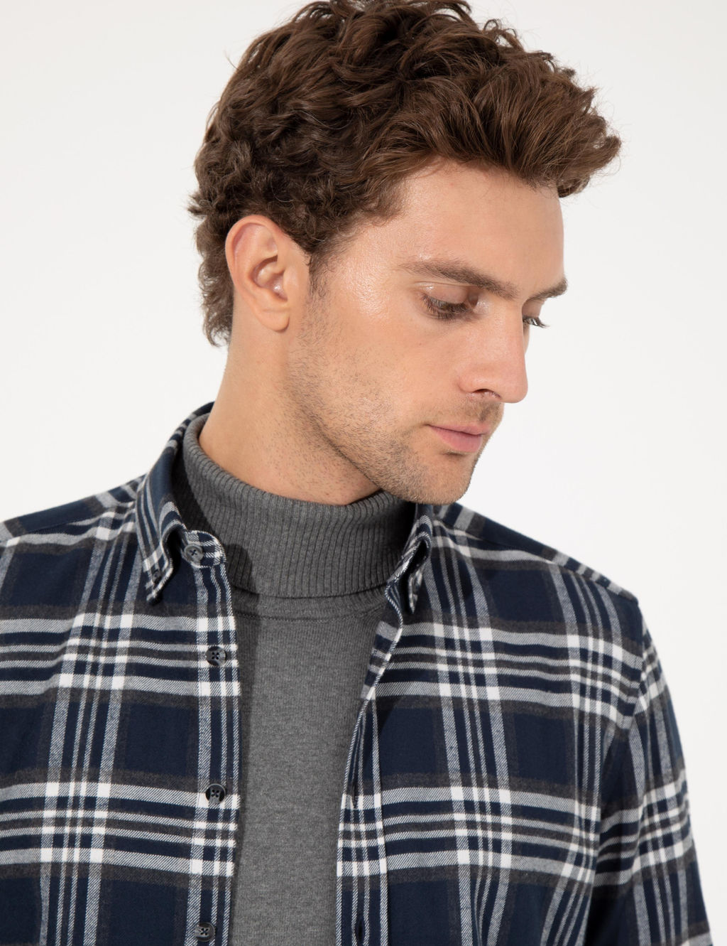 Темно-синяя приталенная рубашка с длинным рукавом - Cacharel фото 2