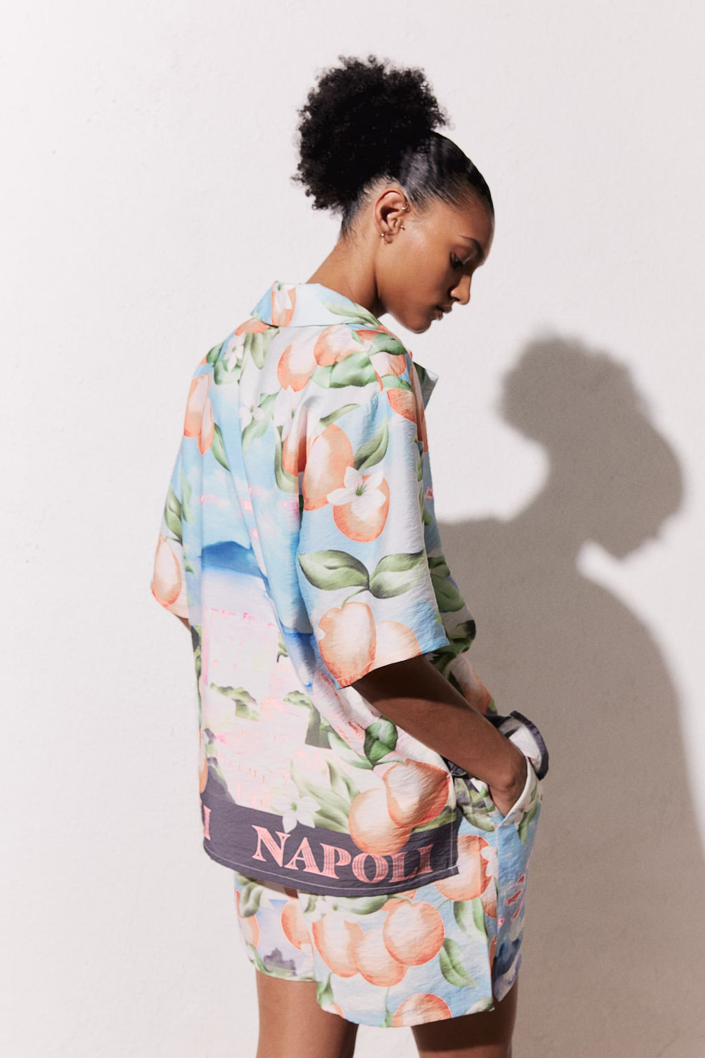 Pantalon corto estampado sin cierre - H&m фото 3