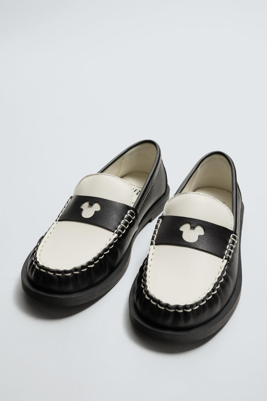 LEATHER LOAFERS HARRY LAMBERT FOR ZARA X DISNEY  фото 3