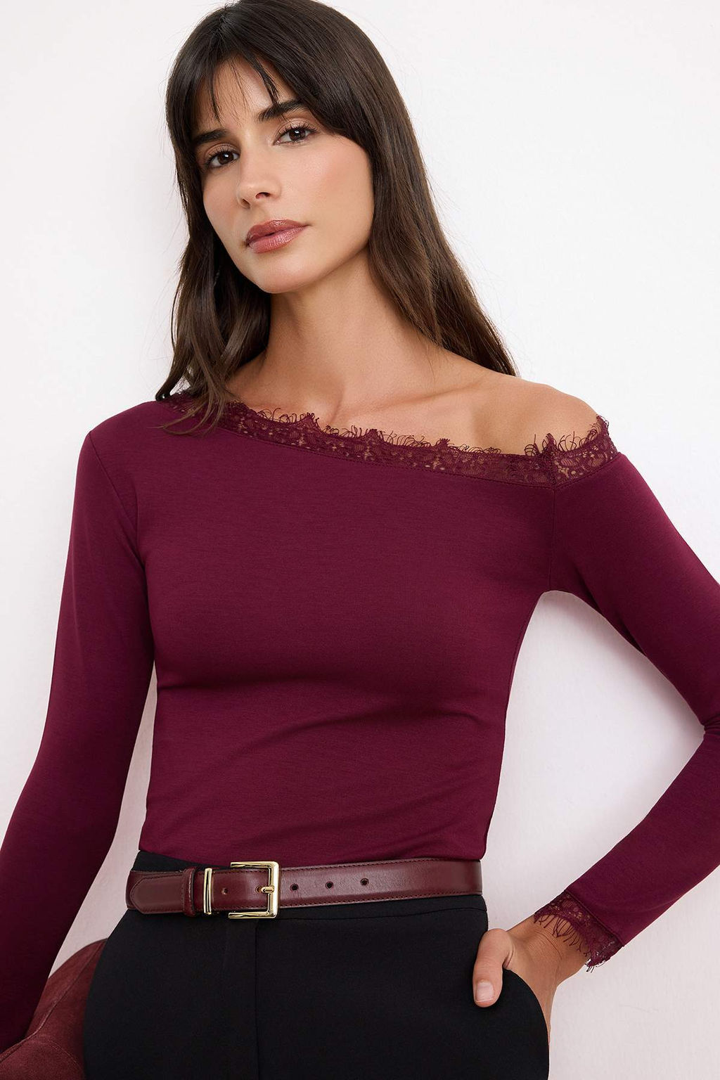 Siyah Fitted/Vucuda Oturan Asimetrik Yaka Uzun Kollu Dantel Detayl? Tul Orme Bluz TWOSS26BZ00662 - Trendyolmilla фото 6