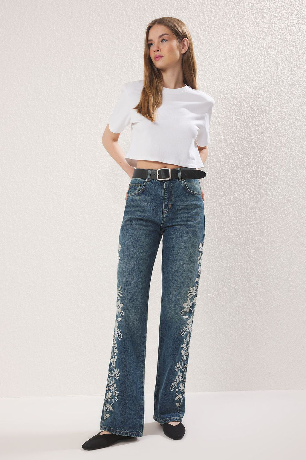 Mavi Nak?sl? Yuksek Bel Wide Leg Jeans TWOSS25JE00265 - Trendyolmilla фото 2