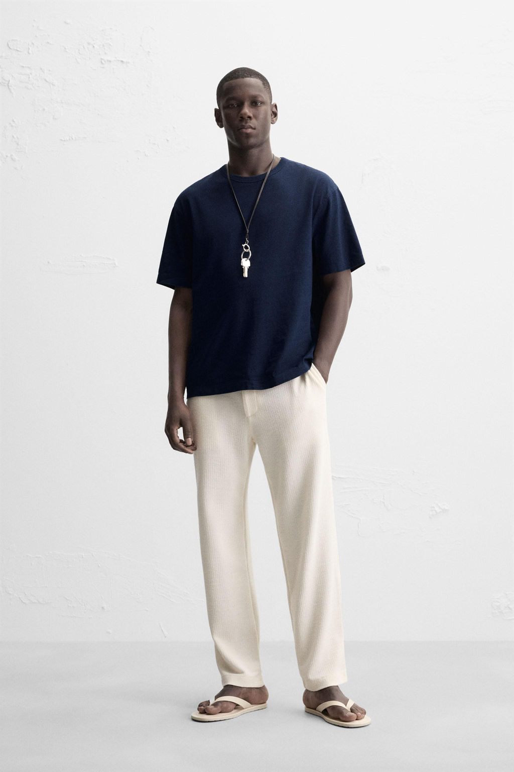 TEXTURED CHINO TROUSERS - Zara фото 10