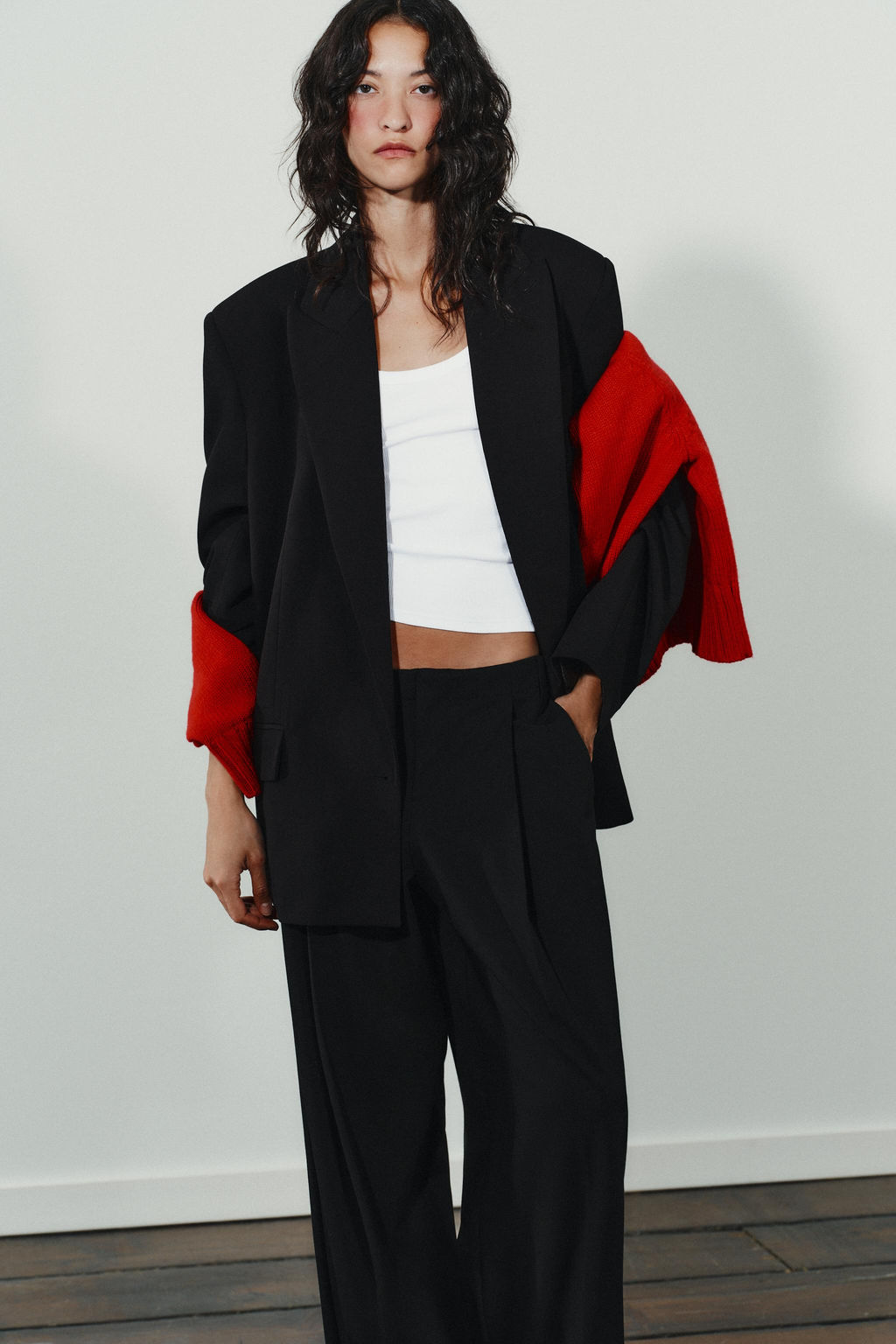 LOW-RISE TROUSERS - Zara фото 3