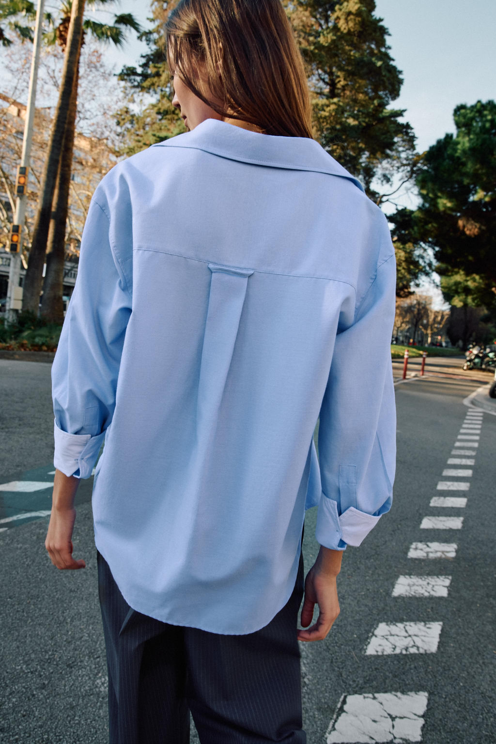 BASIC OXFORD SHIRT - Zara фото 17