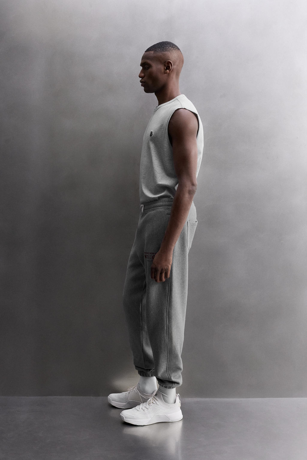 PRINTED TEXT JOGGING TROUSERS - Zara фото 13
