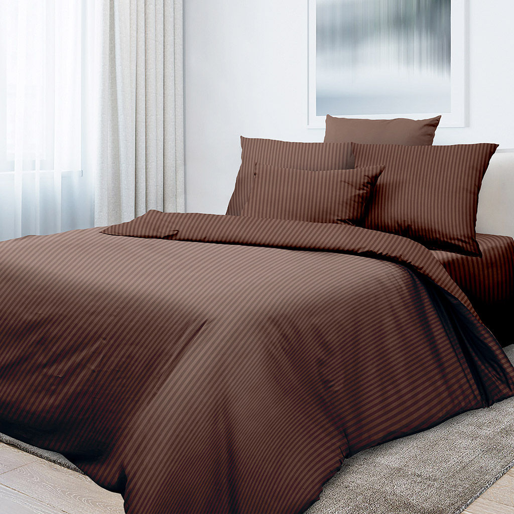 Постельное белье, комплект 1,5 спальный "Шоколадный" 4 предмета: пододеяльник 145х215см на пуговицах, простыня 150х220см, 2 наволочки 70х70см с клапаном-запахом, перкаль гладкокрашенный 115г/м2, хлопок 100%, подарочная коробка 50х36,5х7см с ПВХ встав