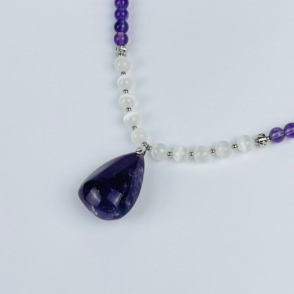 Колье из Аметиста и Селенита - Радуга самоцветов фото 6