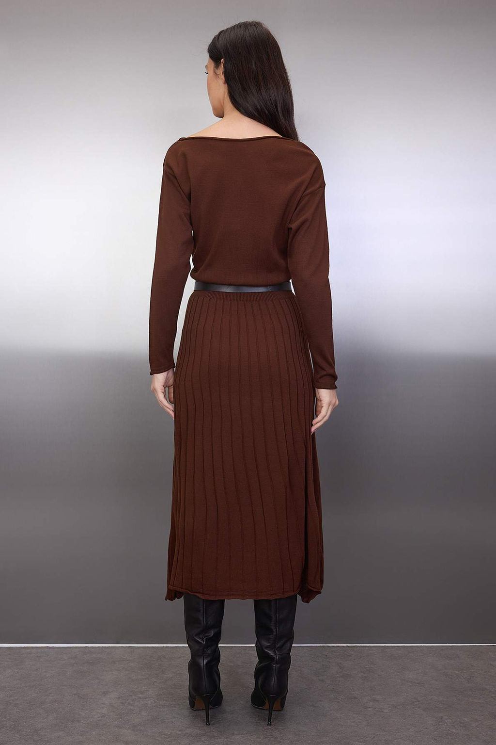 Siyah A-line Kay?k Yaka Maxi Triko Kemerli Elbise TWOAW26EL00013 - Trendyolmilla фото 10