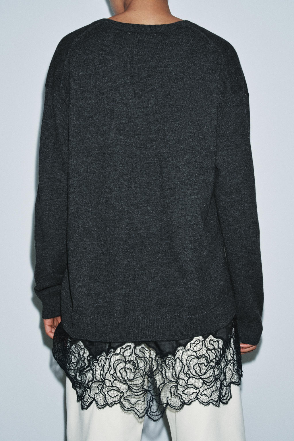 JERSEY LARGO PUNTO COMBINADO ENCAJE / Gris - Zara фото 3