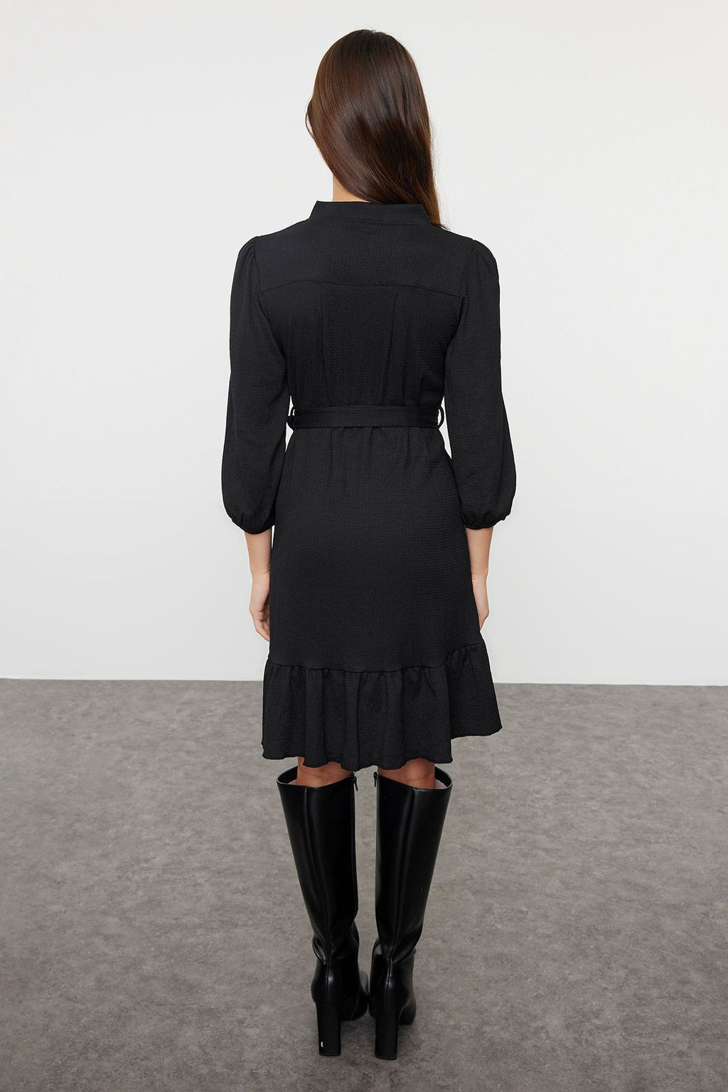 Siyah Kusakl? A Kesim/Can Form Burumcuk/Dokulu Orme Elbise TWOSS23EL00344