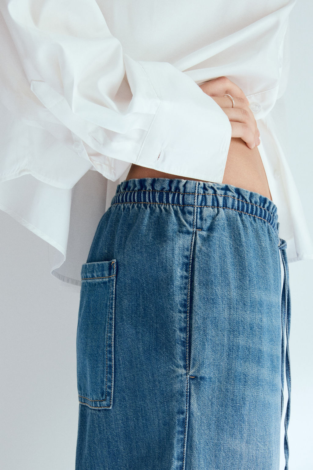 Pantal?n denim con cintura el?stica - H&m фото 8