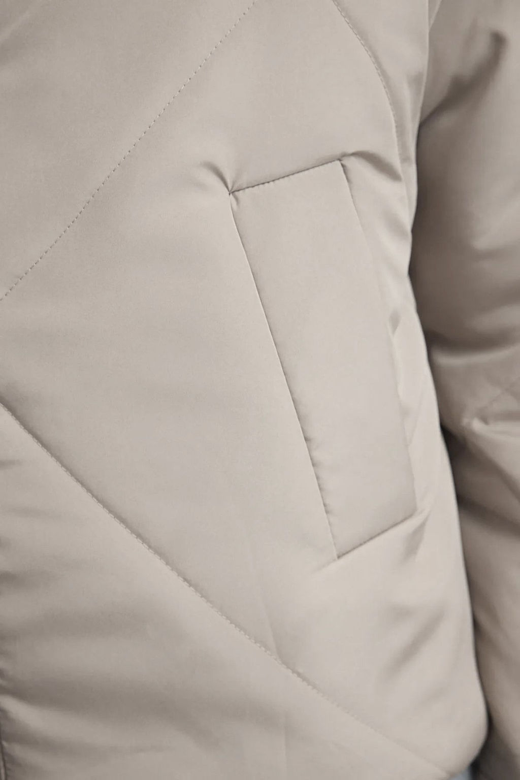 TRENDYOLMILLA Siyah Oversize Su Itici Sisme Kapitone Mont TWOAW24MO00146 фото 28