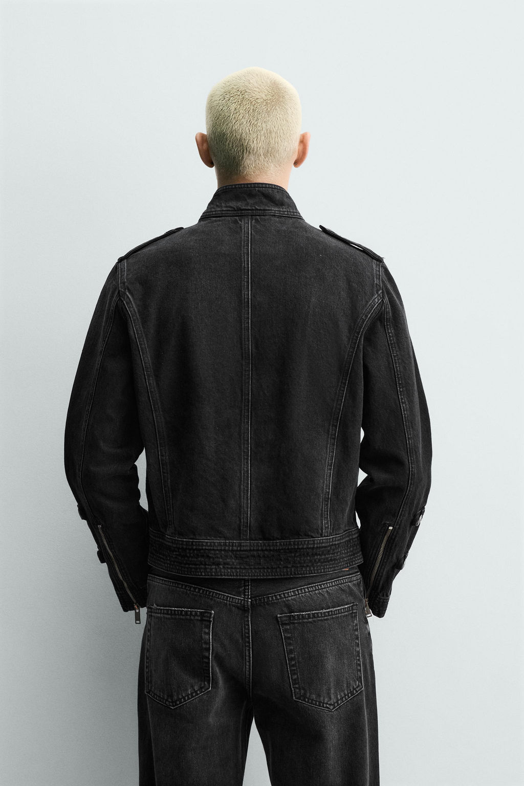CHAQUETA DENIM ALAMARES BOTONES / Carb?n - Zara фото 3