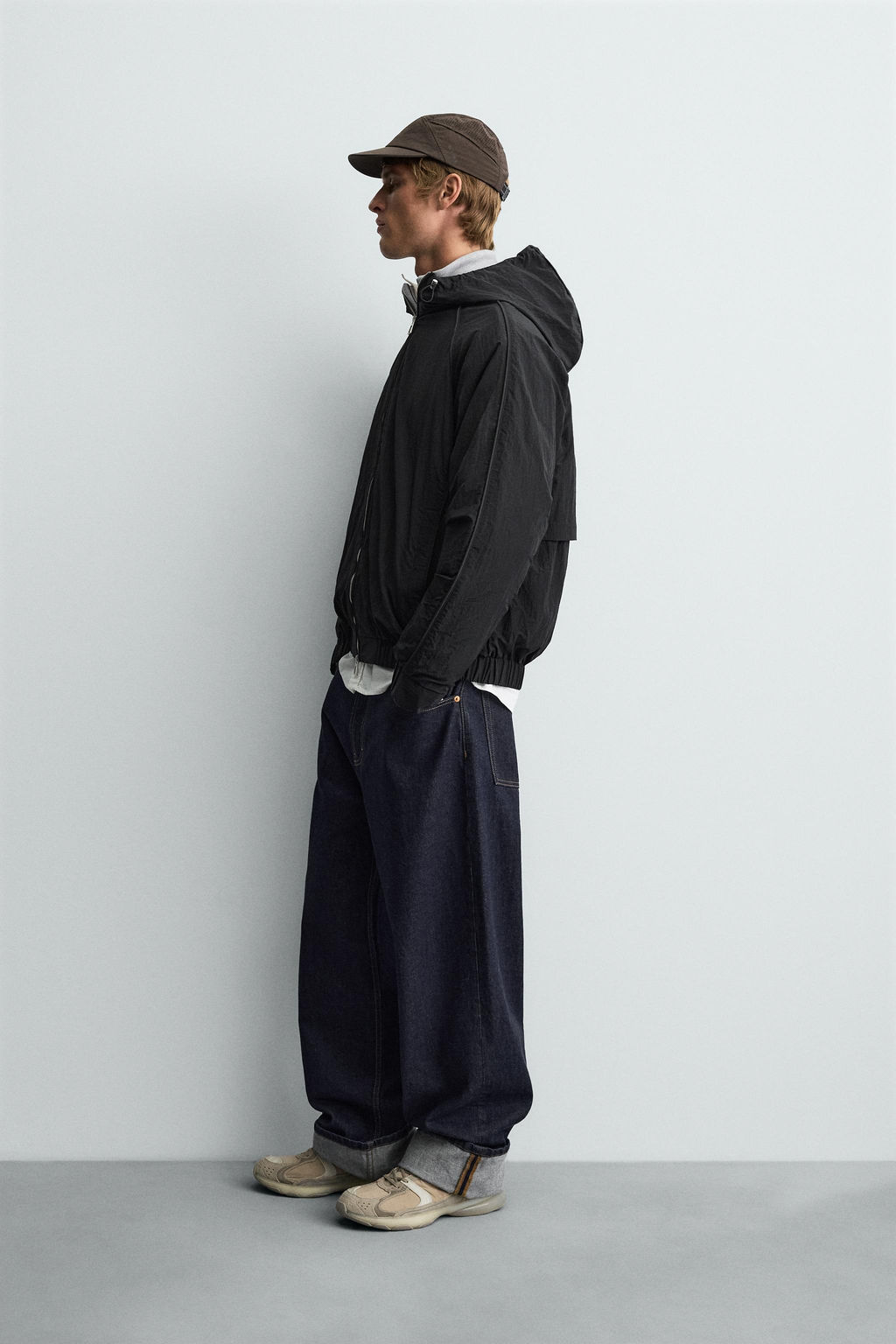 LIGHTWEIGHT WATER-REPELLENT TECHNICAL JACKET - Zara фото 4