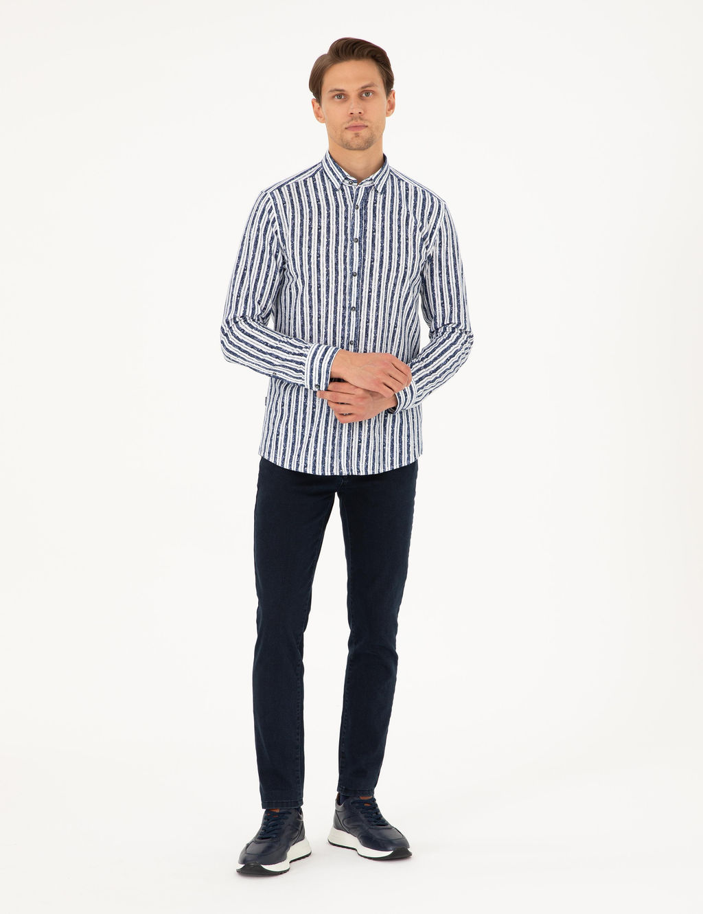 Рубашка Slim Fit темно-синяя с длинnym рукавом