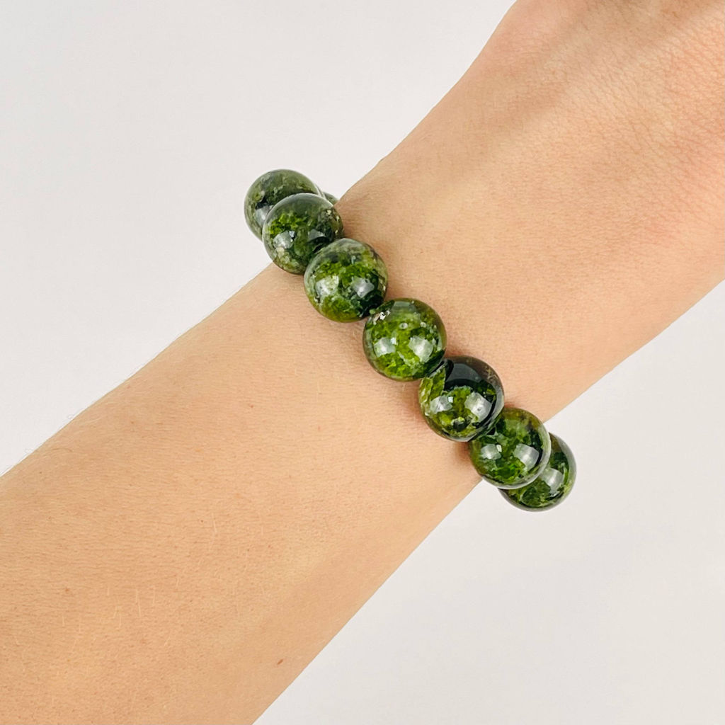 Браслет из Хромдиопсида 19 см