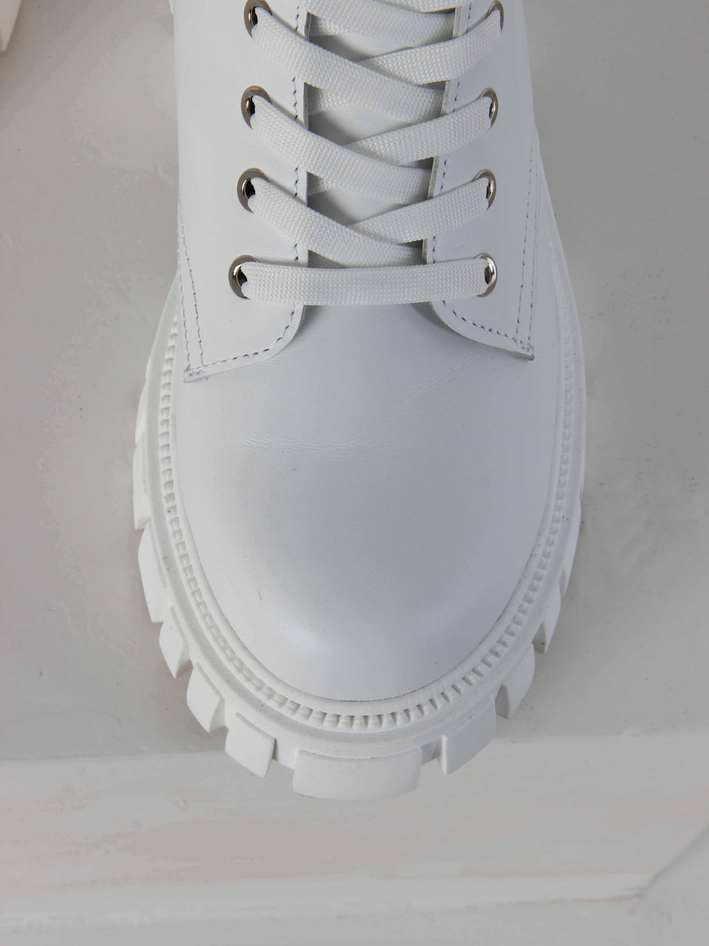 Ботинки 329.21153w. белые/Шерсть