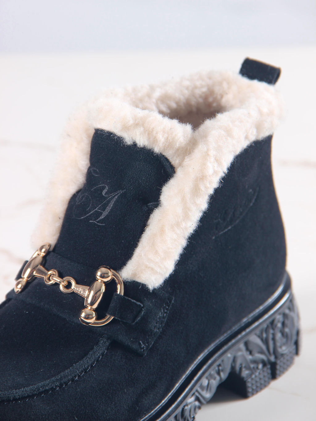 Ботинки 307.PODYUM141 bl.Черная замша/шерсть