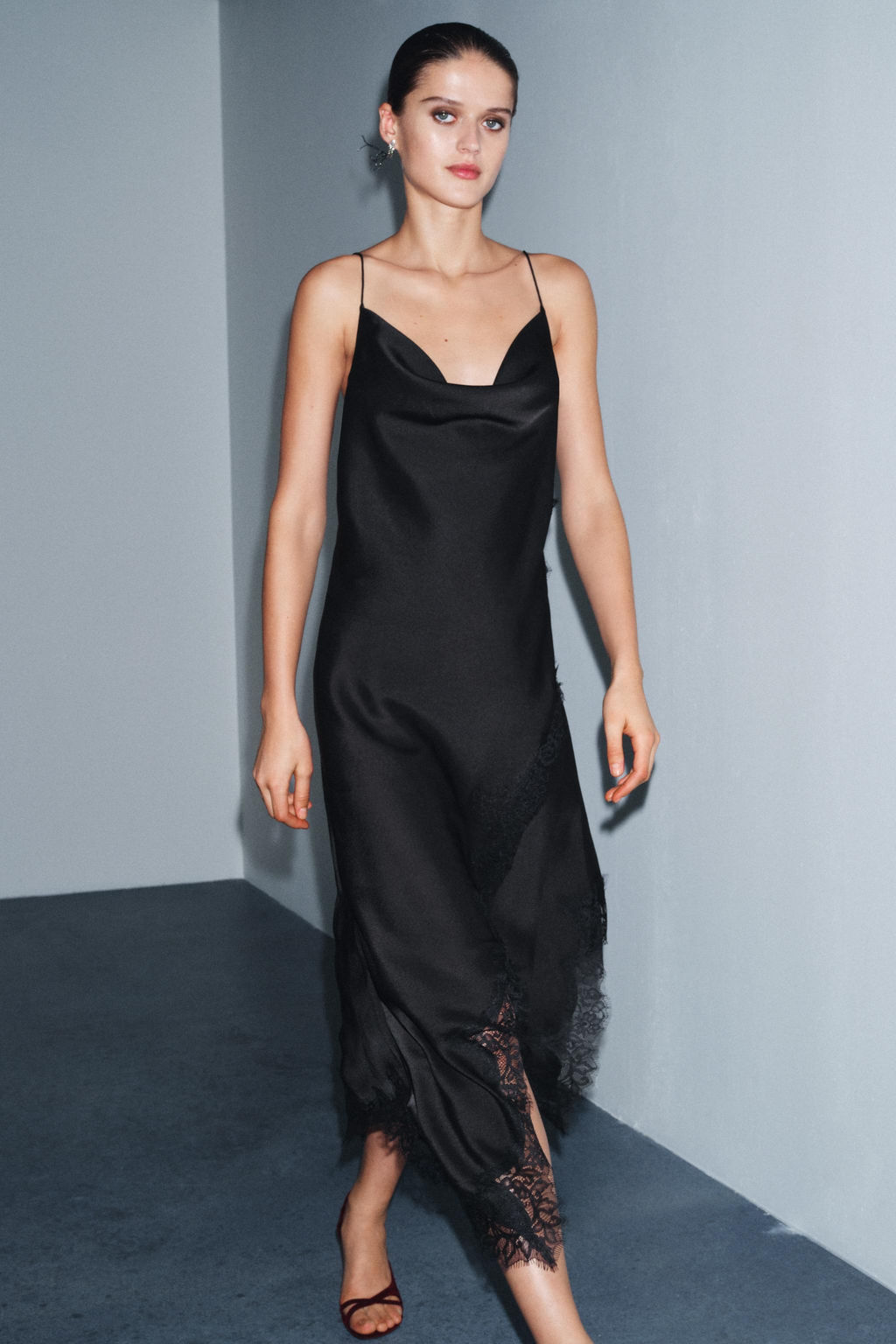 SATIN LACE DRESS ZW COLLECTION - Zara фото 9