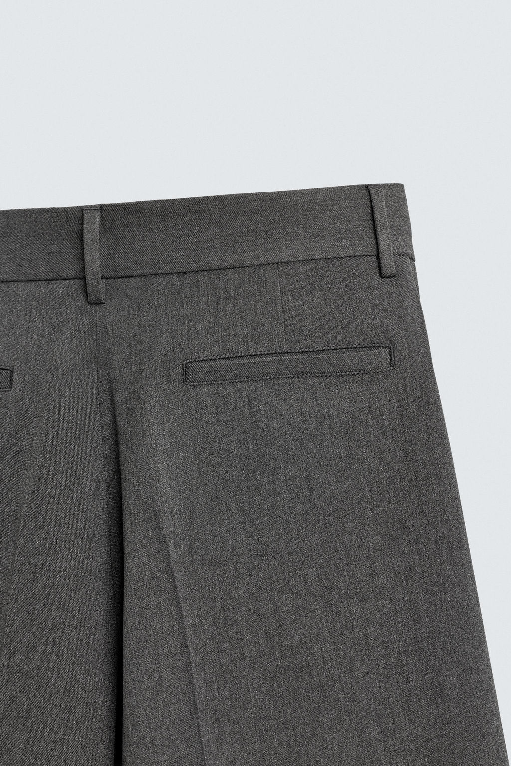PANTAL?N WIDE FIT PLIEGUES / Gris