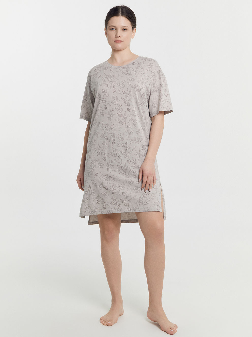 Сорочка ночная женская в сером цвете с веточками - Mark formelle фото 4