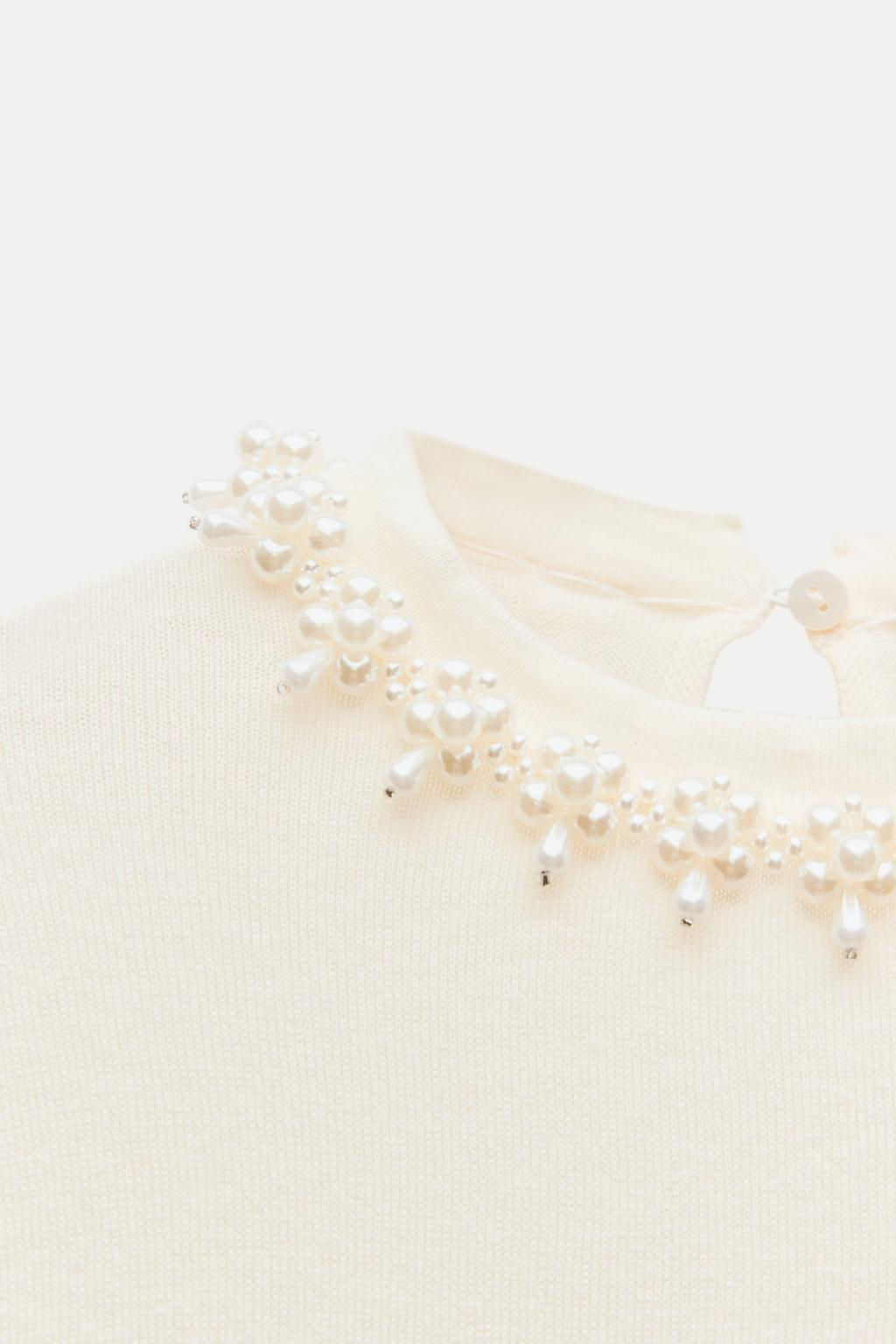 PLAIN KNIT SWEATER WITH FAUX PEARLS - Zara фото 6