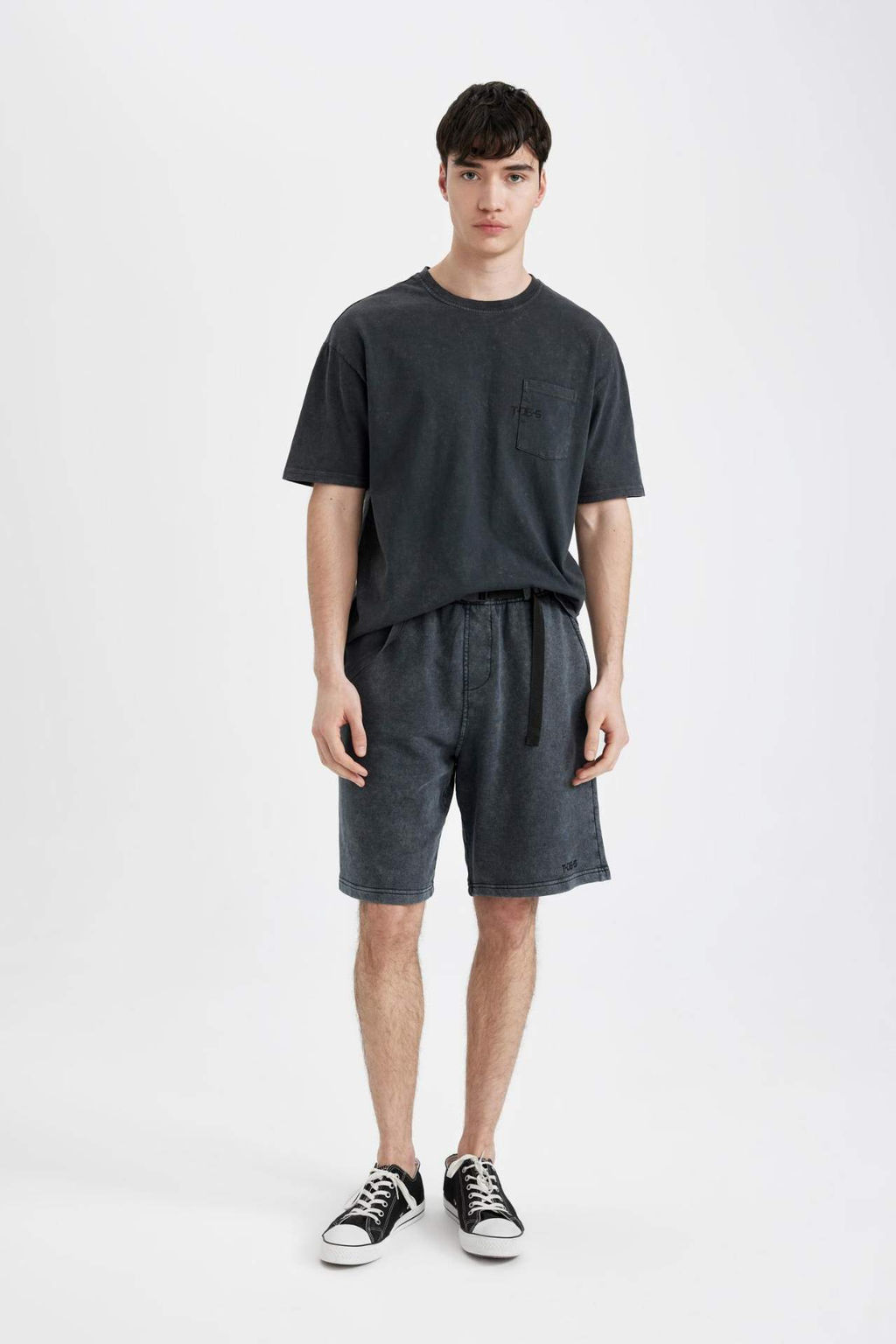 Oversize Genis Kal?p Y?kamal? Soluk Efektli Cepli Duz Paca Sort - Defacto фото 2