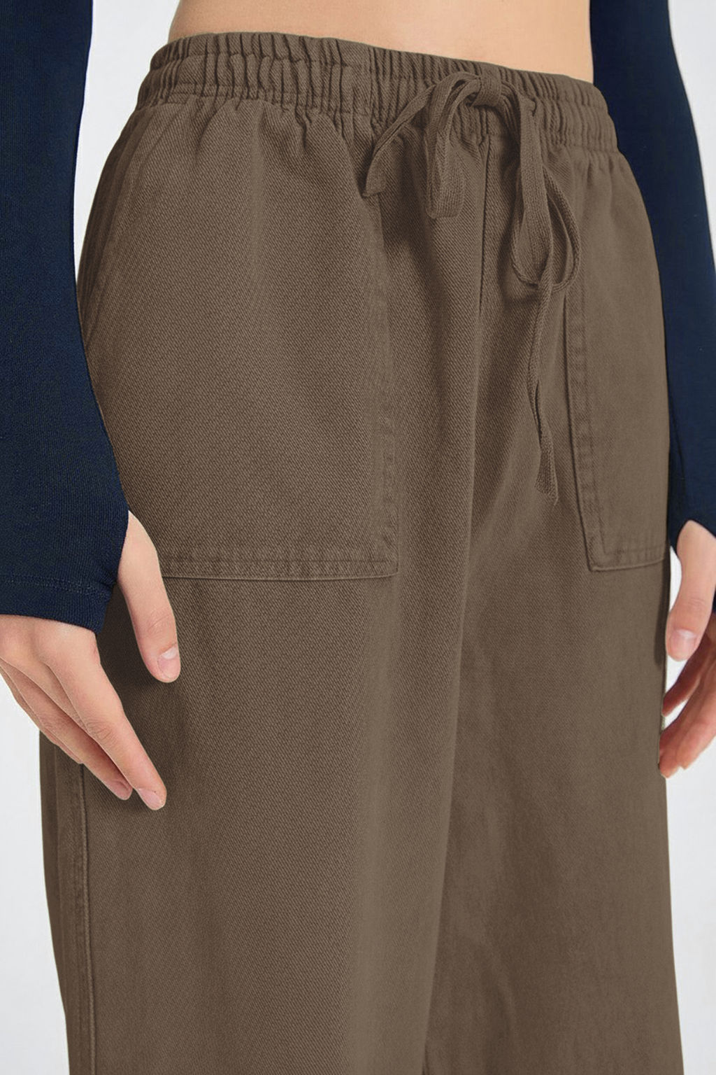 TRENDYOLMILLA Siyah Cep Detayl? Kot Gorunumlu Wide Leg/Genis Paca Dokuma Pantolon TWOSS25PL00076  фото 34