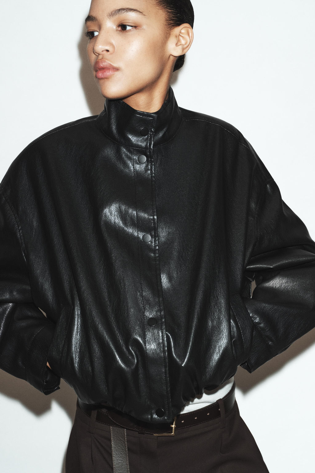 QUILTED LEATHER EFFECT BOMBER JACKET - Zara фото 12