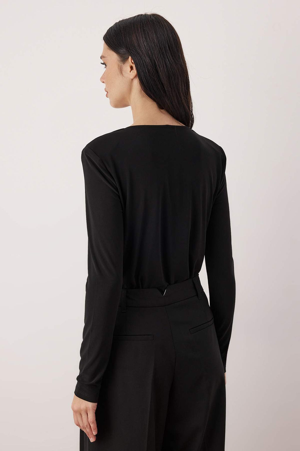 Siyah Dokumlu Dantel Detayl? Kruvaze Sandy C?tc?tl? Body TPRAW26BD00029